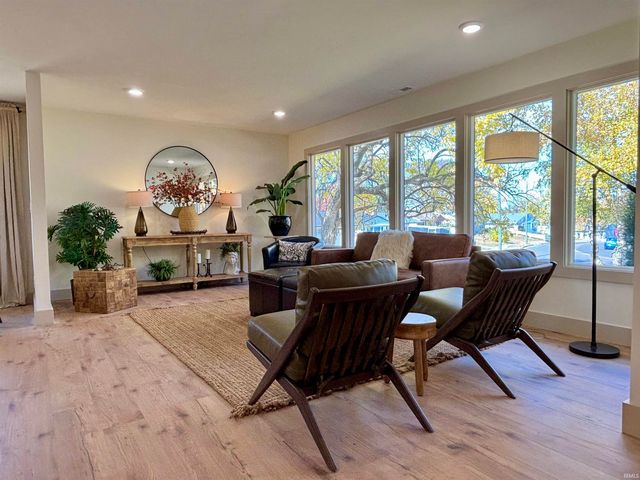 1325 Hedgewood Drive, Lafayette, IN 47905