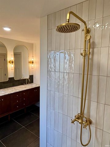 1325 Hedgewood Drive, Lafayette, IN 47905