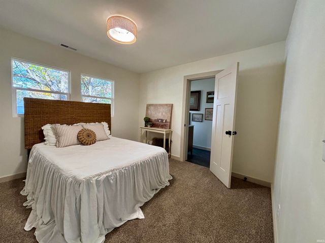 1325 Hedgewood Drive, Lafayette, IN 47905