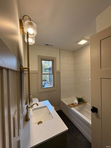 1325 Hedgewood Drive, Lafayette, IN 47905