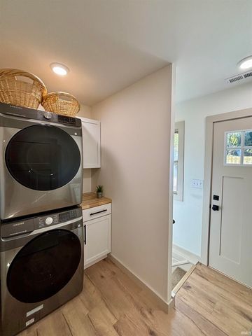 1325 Hedgewood Drive, Lafayette, IN 47905