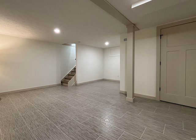 1325 Hedgewood Drive, Lafayette, IN 47905