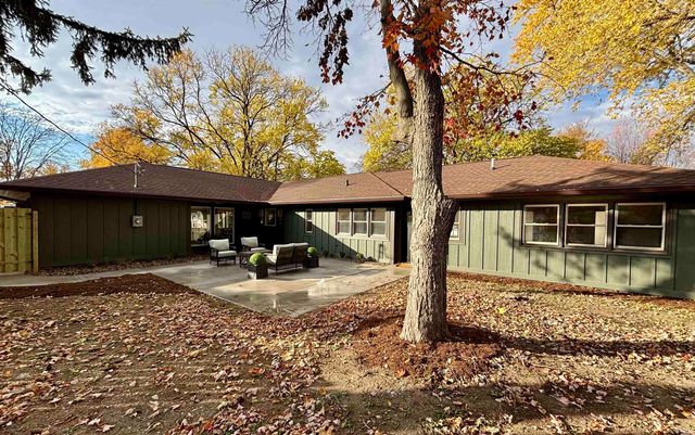 1325 Hedgewood Drive, Lafayette, IN 47905