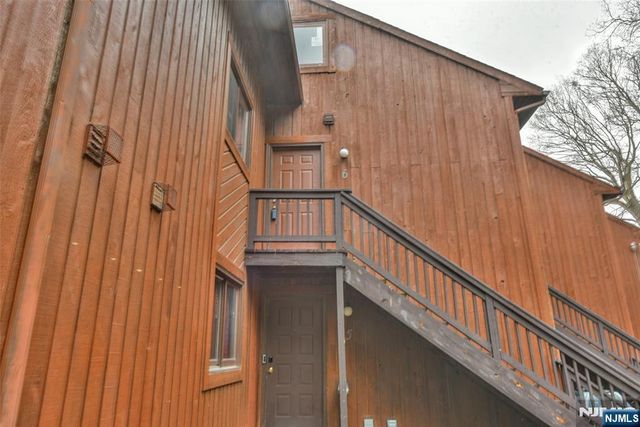 3 Davos Drive 6, Vernon, NJ 07462