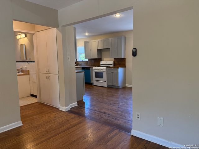 123 Marcia Pl Apt 3, San Antonio, TX 78209