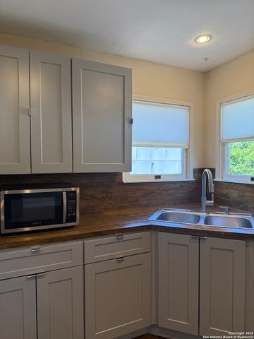 123 Marcia Pl Apt 3, San Antonio, TX 78209