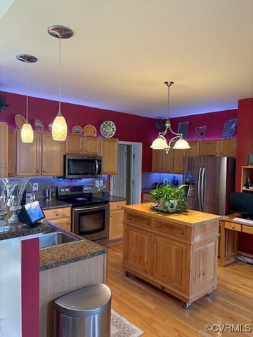 11292 Silverstone Dr, Mechanicsville, VA 23116