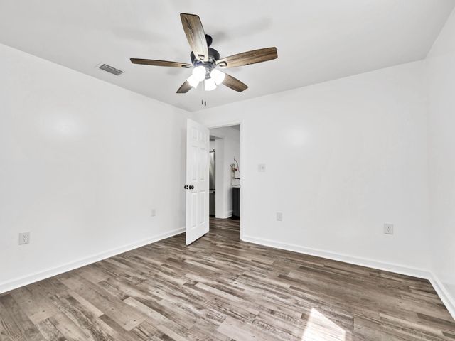 1200 S Cedar Avenue, Niceville, FL 32578