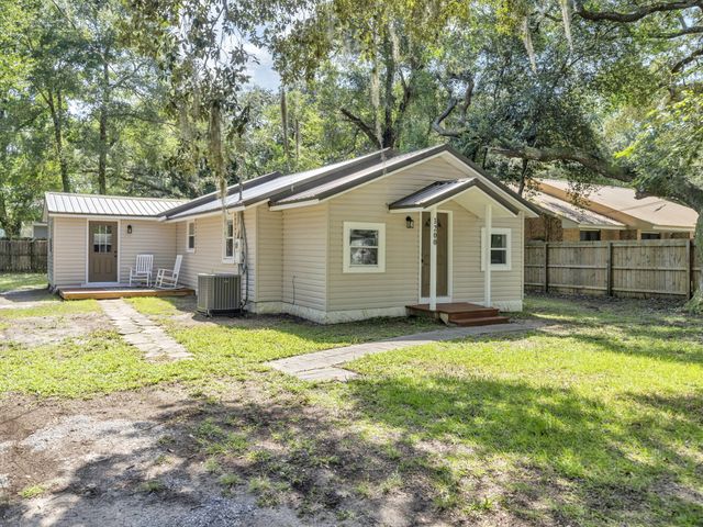 1200 S Cedar Avenue, Niceville, FL 32578