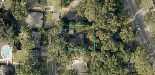 1200 S Cedar Avenue, Niceville, FL 32578