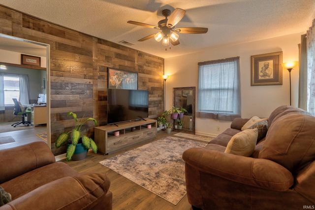 1699 Harding Avenue, Evansville, IN 47711