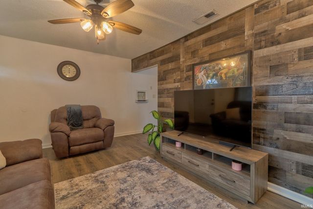 1699 Harding Avenue, Evansville, IN 47711