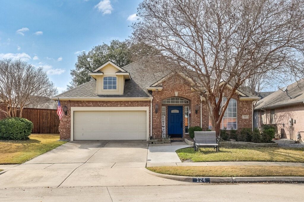 124 Stonecreek Drive, Irving, TX 75063