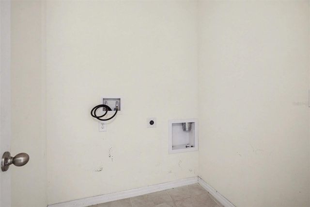 693 SQUIRES GROVE DRIVE, Winter Haven, FL 33880