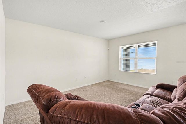 693 SQUIRES GROVE DRIVE, Winter Haven, FL 33880