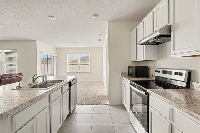 693 SQUIRES GROVE DRIVE, Winter Haven, FL 33880