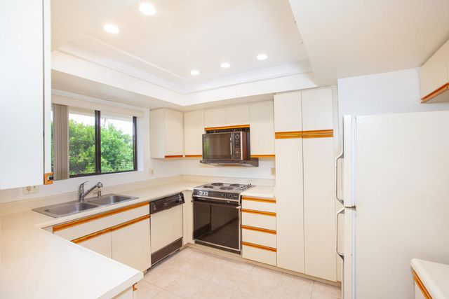 255 E Avenida Granada 324, Palm Springs, CA 92264