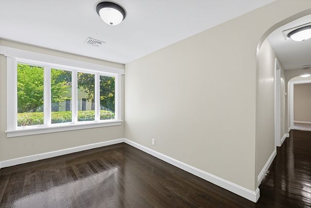 20 Tondreau Ave, Attleboro, MA 02703