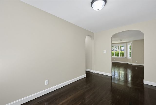 20 Tondreau Ave, Attleboro, MA 02703