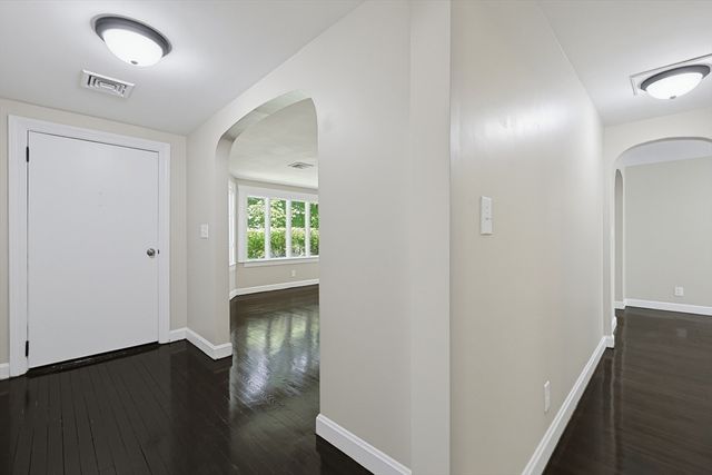 20 Tondreau Ave, Attleboro, MA 02703