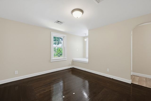 20 Tondreau Ave, Attleboro, MA 02703