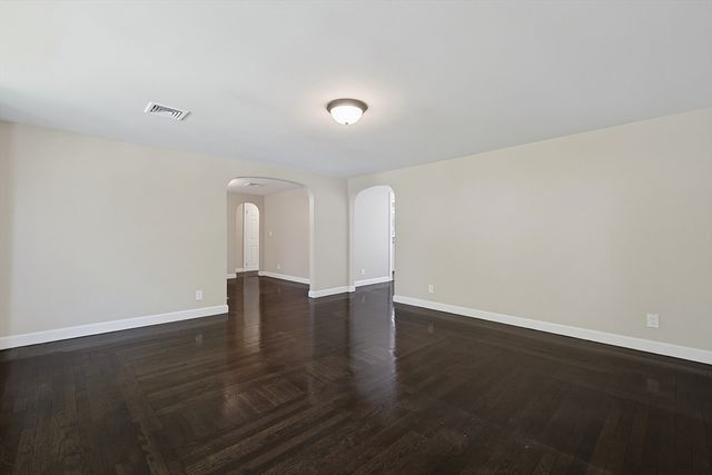 20 Tondreau Ave, Attleboro, MA 02703