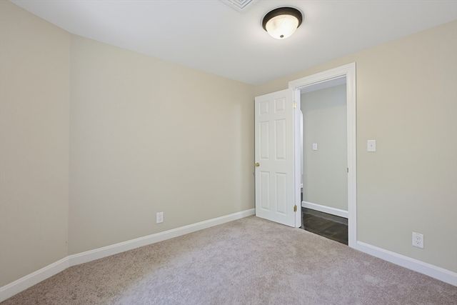 20 Tondreau Ave, Attleboro, MA 02703