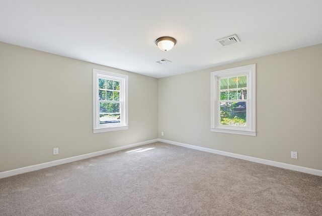 20 Tondreau Ave, Attleboro, MA 02703