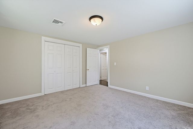 20 Tondreau Ave, Attleboro, MA 02703