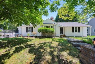 20 Tondreau Ave, Attleboro, MA 02703