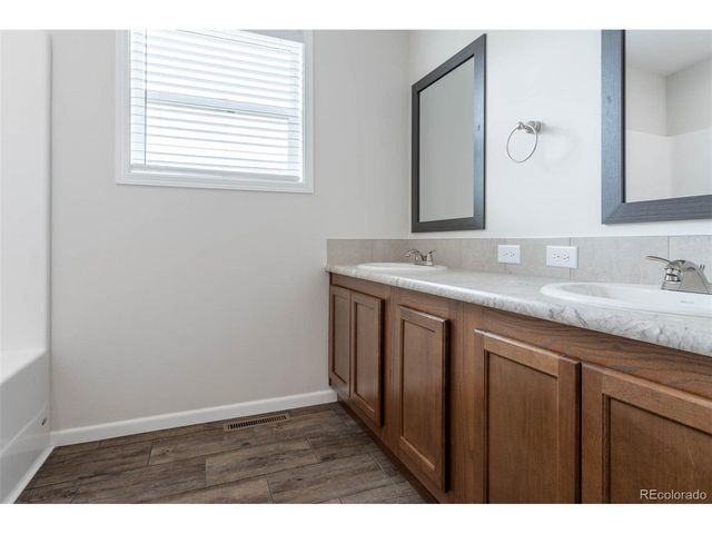 2373 N Elmira St, Aurora, CO 80010