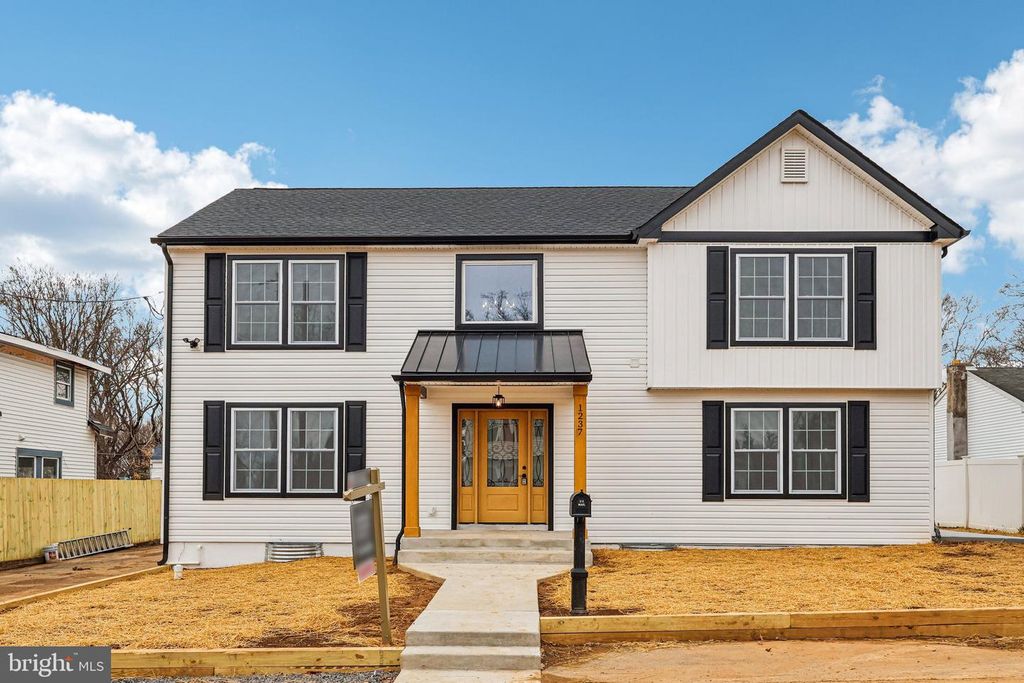 1237 CLAYTON AVE, Feasterville Trevose, PA 19053