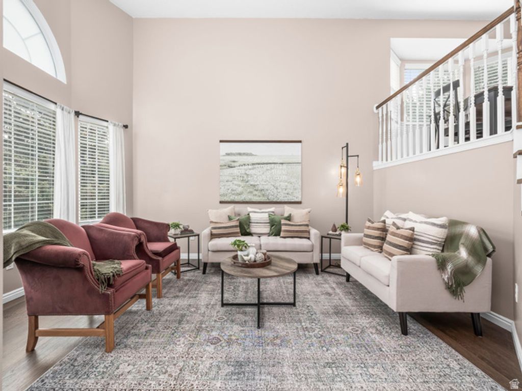Image 3 of property listing at 2079 N 2100 E, Layton, UT 84040