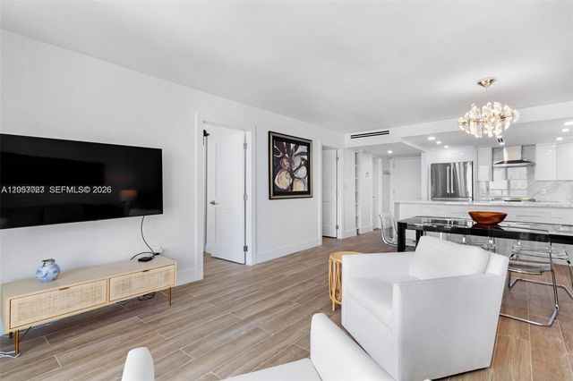5701 Collins Avenue 1707, Miami Beach, FL 33140