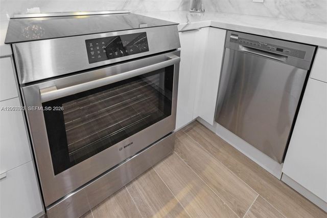 5701 Collins Avenue 1707, Miami Beach, FL 33140