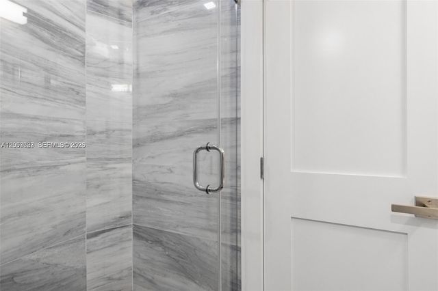 5701 Collins Avenue 1707, Miami Beach, FL 33140