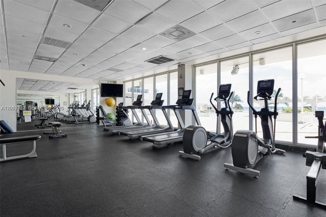 5701 Collins Avenue 1707, Miami Beach, FL 33140