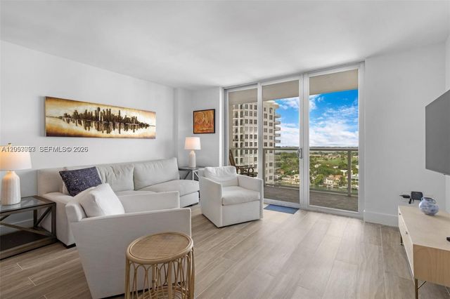5701 Collins Avenue 1707, Miami Beach, FL 33140