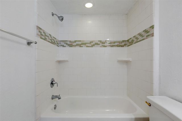 1725 Indian School Road, Garland, TX 75044