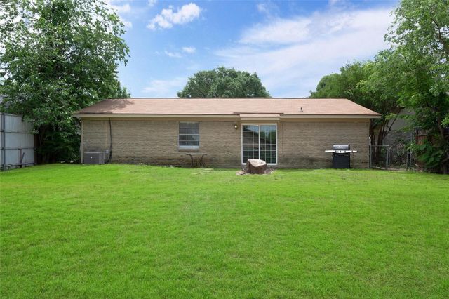 1725 Indian School Road, Garland, TX 75044