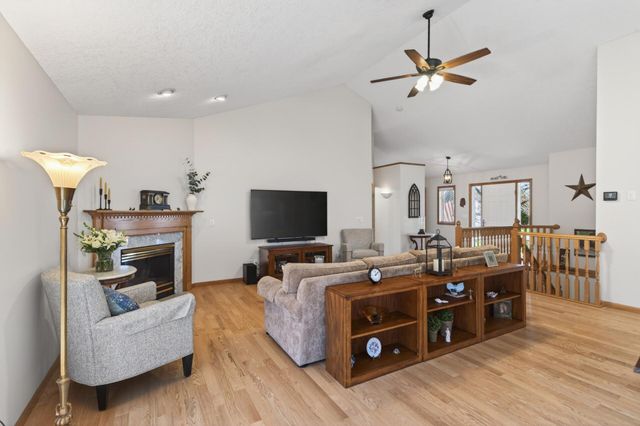 4290 Balsam Lane N, Plymouth, MN 55441