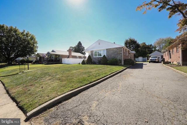 838 SPRINGHAVEN RD, Springfield, PA 19064