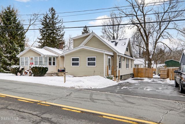 3516 Consaul Road, Niskayuna, NY 12304