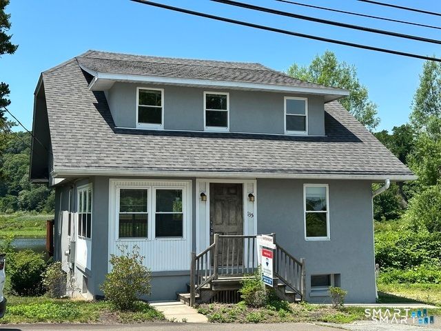 135 Middlesex Avenue, Chester, CT 06412