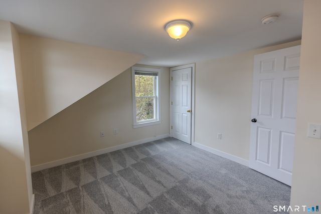 135 Middlesex Avenue, Chester, CT 06412