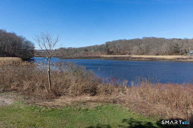 135 Middlesex Avenue, Chester, CT 06412
