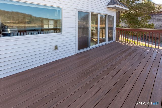 135 Middlesex Avenue, Chester, CT 06412