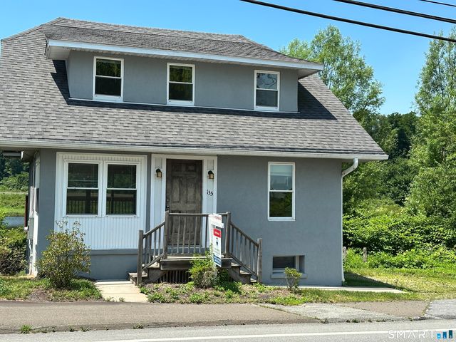 135 Middlesex Avenue, Chester, CT 06412