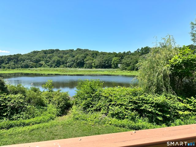 135 Middlesex Avenue, Chester, CT 06412