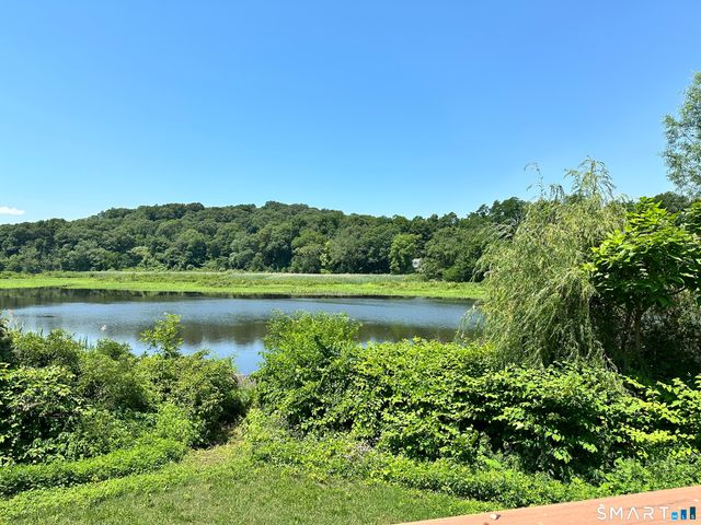 135 Middlesex Avenue, Chester, CT 06412